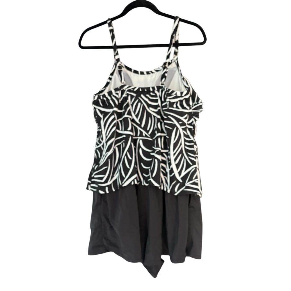 Black and White Leaf Print One-Piece Swimsuit 16W - Picture 2 of 6